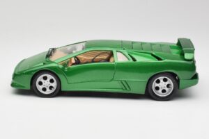 Lamborghini Diablo SE Verde Maisto 1:18 50303 Pressofusione — immagine 4 di 8