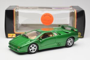 Lamborghini Diablo SE Verde Maisto 1:18 50303 Pressofusione — immagine 8 di 8