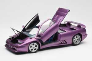 Lamborghini Diablo SE30 Jota Viola Metallic AUTOart 1:18 79142 Composito — immagine 2 di 8