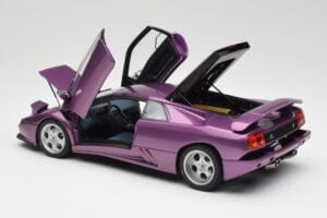 Lamborghini Diablo SE30 Anniversary Edition Viola Metallic AUTOart 1:18 79158 Pressofusione — immagine 5 di 8