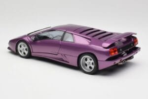 Lamborghini Diablo SE30 Anniversary Edition Viola Metallic AUTOart 1:18 79158 Pressofusione — immagine 7 di 8