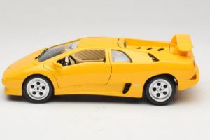 Lamborghini Diablo Giallo Bburago 1:18 3041-M2 Pressofusione — immagine 4 di 8