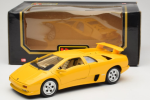 Lamborghini Diablo Giallo Bburago 1:18 3041-M2 Pressofusione — immagine 8 di 8
