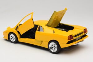 Lamborghini Diablo Giallo Tonka 1:18 09035 Pressofusione — immagine 5 di 8