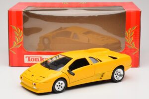 Lamborghini Diablo Giallo Tonka 1:18 09035 Pressofusione — immagine 8 di 8