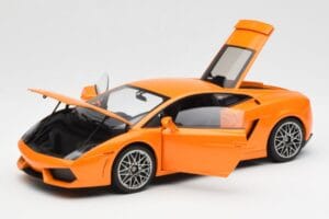 Lamborghini Gallardo LP560-4 Arancione AUTOart 1:18 74593 Pressofusione — immagine 2 di 8