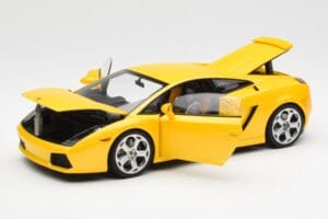 Lamborghini Gallardo Metallic Giallo AUTOart 1:18 74571 Pressofusione — immagine 2 di 8