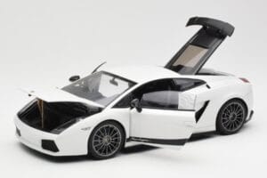 Lamborghini Gallardo Superleggera Monocerus Metallic Bianco AUTOart 1:18 74585 Pressofusione — immagine 2 di 8