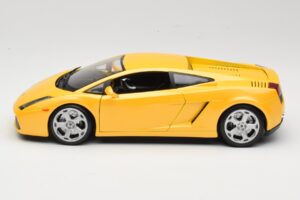 Lamborghini Gallardo Giallo Maisto 1:18 31655 Pressofusione — immagine 4 di 8