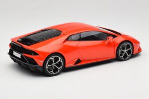 Lamborghini Huracan EVO Arancio Xanto AUTOart 1:18 79214 Composito — immagine 3 di 8