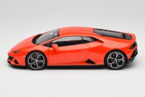 Lamborghini Huracan EVO Arancio Xanto AUTOart 1:18 79214 Composito — immagine 4 di 8