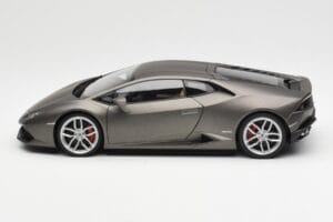 Lamborghini Huracan LP610-4 Grigio AUTOart 1:18 74606 Composito — immagine 4 di 8