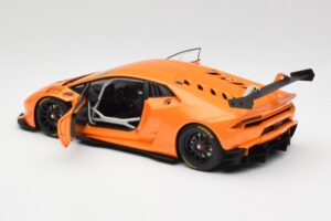 Lamborghini Huracan LP620-2 Super Trofeo Arancio Borealis Pearl Effect AUTOart 1:18 81558 Pressofusione — immagine 5 di 8