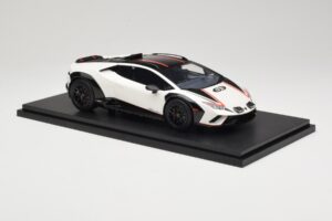 Lamborghini Huracan Sterrato No. 63 Bianco TopSpeed 1:18 TS0610 Resina — immagine 4 di 6