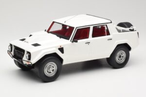 Lamborghini LM002 Bianco Kyosho 1:18 GTS18508W Resina