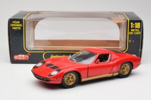 Lamborghini Miura Rosso Anson 1:18 30302 Pressofusione — immagine 8 di 8