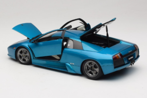 Lamborghini Murcielago 40th Anniversary Verde Artemis AUTOart 1:18 74515 Pressofusione — immagine 5 di 9