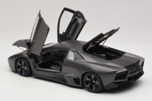 Lamborghini Reventon Matte Grey AUTOart 1:18 74591 Pressofusione — immagine 5 di 8