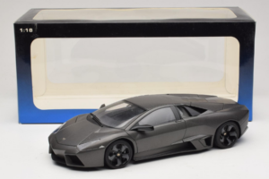 Lamborghini Reventon Matte Grey AUTOart 1:18 74591 Pressofusione — immagine 8 di 8