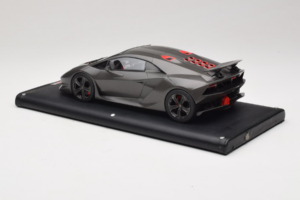 Lamborghini Sesto Elemento Matte Black MR Collection 1:18 LAMB054 Resina — immagine 5 di 6