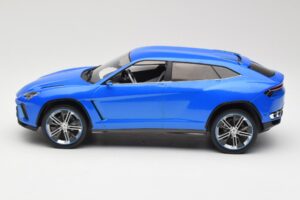 Lamborghini Urus Concept Blue Metallic MCG 1:18 MCG18020 Pressofusione — immagine 3 di 6