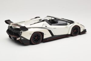 Lamborghini Veneno Roadster Bianco Con Linea Rossa Kyosho 1:18 C09502W Pressofusione — immagine 2 di 6