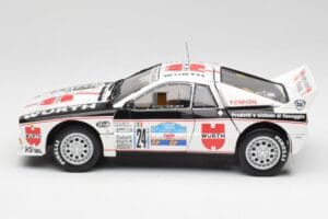 Lancia 037 #1 G. Cunico / E. Bartolich Targa Florio Winner 1983 Kyosho 1:18 08302H Pressofusione — immagine 4 di 8