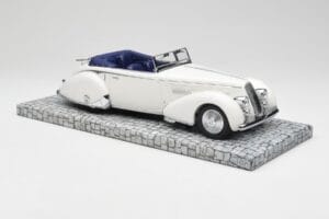 Lancia Astura Tipo 233 Corto Bianco Minichamps 1:18 107125330 Resina — immagine 4 di 6