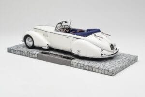 Lancia Astura Tipo 233 Corto Bianco Minichamps 1:18 107125330 Resina — immagine 5 di 6
