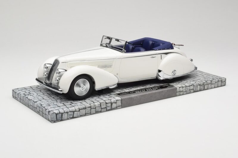 Lancia Astura Tipo 233 Corto Bianco Minichamps 1:18 107125330 Resina