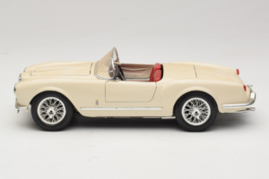 Lancia Aurelia B24 Spider Beige Bburago 1:18 3010-M2 Pressofusione — immagine 4 di 8