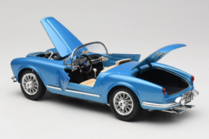 Lancia Aurelia B24 Spider Blu Bburago 1:18 3010-M1 Pressofusione — immagine 5 di 8