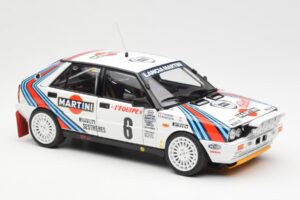 Lancia Delta HF 4WD #6 M. Biasion / T. Siviero Martini Rally Monte Carlo 1987 Kyosho 1:18 08960A Pressofusione — immagine 6 di 8