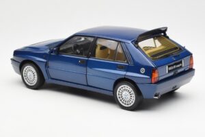 Lancia Delta HF Integrale Evo II Blu Kyosho 1:18 08341BL Pressofusione — immagine 7 di 8