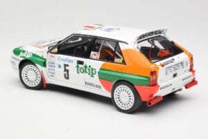 Lancia Delta HF Integrale Evo II Totip #5 A. Aghini / S. Farnocchia Rally Monte Carlo 1993 Kyosho 1:18 08348F Pressofusione — immagine 7 di 8