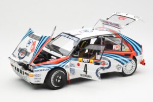 Lancia Delta HF Integrale Evo Martini #4 D. Auriol / B. Occelli Winner Rally Monte Carlo 1992 Kyosho 1:18 08348A Pressofusion — immagine 2 di 8