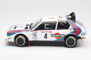 Lancia Delta S4 Martini #4 H. Toivonen / S. Cresto Rally Tour de Corse 1986 AUTOart 1:18 88620 Pressofusione — immagine 4 di 8