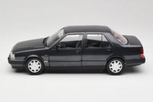Lancia Thema Turbo 16V LX Serie II Nero Mitica 1:18 202010-D Pressofusione — immagine 4 di 8