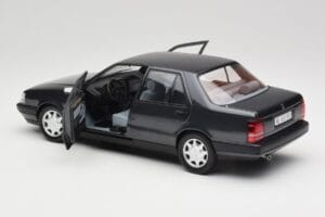 Lancia Thema Turbo 16V LX Serie II Nero Mitica 1:18 202010-D Pressofusione — immagine 5 di 8