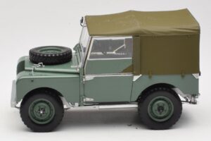 Land Rover 88 Series I Verde Minichamps 1:18 150168900 Pressofusione — immagine 4 di 8