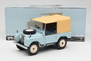 Land Rover 88 Series I RAF Blue Minichamps 1:18 150168908 Pressofusione — immagine 8 di 8