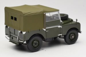 Land Rover 88 Series I Matt Green Minichamps 1:18 150168909 Pressofusione — immagine 3 di 8