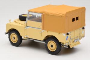Land Rover 88 Series I RAF Beige Minichamps 1:18 150168911 Pressofusione — immagine 7 di 8