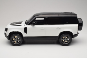 Land Rover Defender 110 L663 GT Spirit 1:12 GT554 Resina — immagine 3 di 6