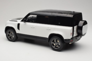 Land Rover Defender 110 L663 GT Spirit 1:12 GT554 Resina — immagine 5 di 6