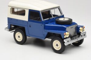 Land Rover Lightweight Series III Blu Scuro BoS Models 1:18 BOS382 Resina — immagine 4 di 6