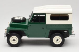 Land Rover Lightweight Series III Hard Top Verde Scuro BoS Models 1:18 BOS355 Resina — immagine 3 di 6