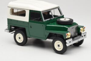 Land Rover Lightweight Series III Hard Top Verde Scuro BoS Models 1:18 BOS355 Resina — immagine 4 di 6