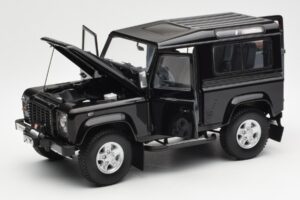 Land Rover Defender 90 Santorini Nero Metallizzato Kyosho 1:18 08901BK Pressofusione — immagine 2 di 8