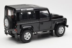 Land Rover Defender 90 Santorini Nero Metallizzato Kyosho 1:18 08901BK Pressofusione — immagine 3 di 8